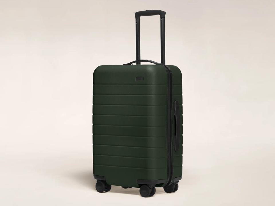 Leave Your Travel Worries with Carry-On Luggage