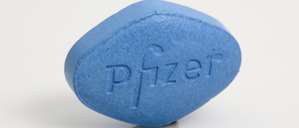 Know why you should Buy viagra on the internet and not in physical stores